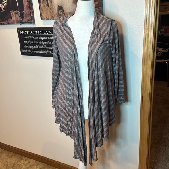 NWT versatile cardigan by Fenn Wright Manson - Picture 2 of 7